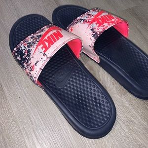 Woman Nike Slides